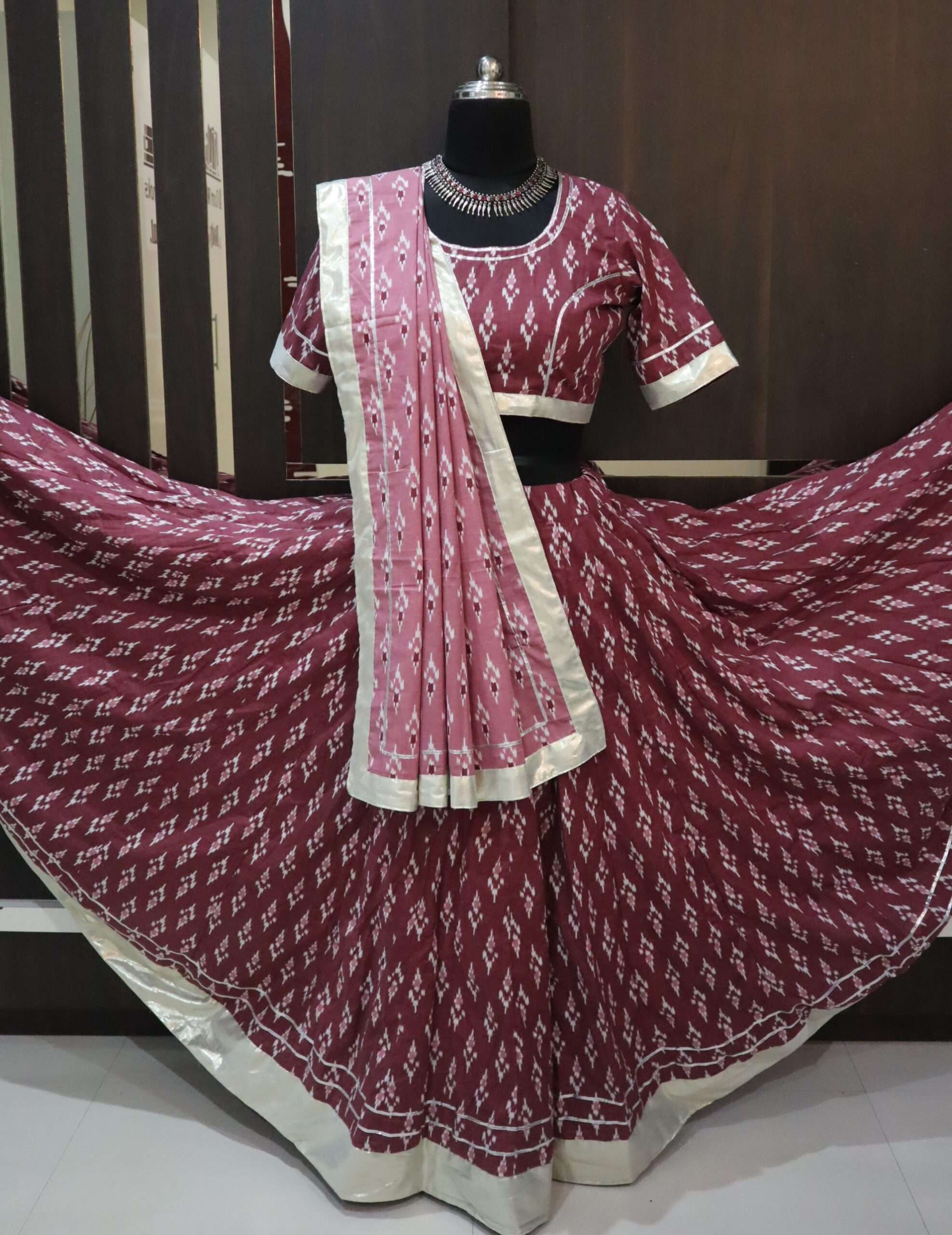 Buy Wine Red Lehenga Set In Velvet With Embroidered Bird And Tree Pattern  Online - Kalki Fashion