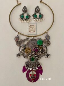 pachi kundan statement necklace