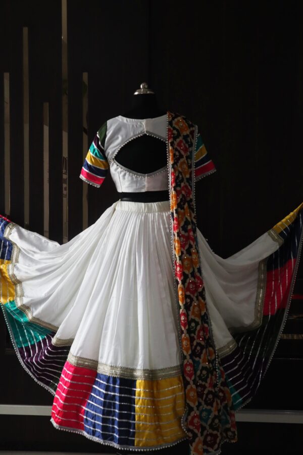 white lehenga choli